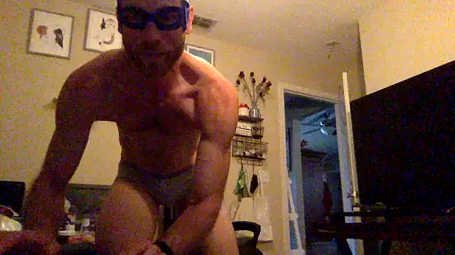 Snapshot of Twowellshapedheads chatting on December 2024 07:39:02 PM Twowellshapedheads online show from December 2024 07:39:02 PM