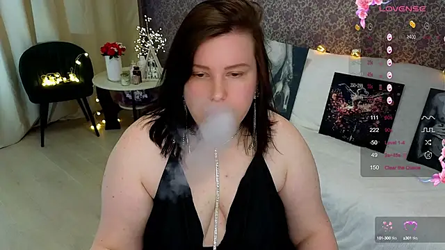 Snapshot of -Lika- chatting on February 2025 08:36:01 PM -Lika- online show from February 2025 08:36:01 PM