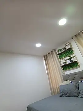 sasi luna online show from April 2026 01:25:02 PM