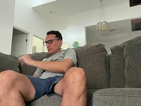 Snapshot of alex_ruiz85 chatting on September 2025 07:03:01 PM alex ruiz85 online show from September 2025 07:03:01 PM