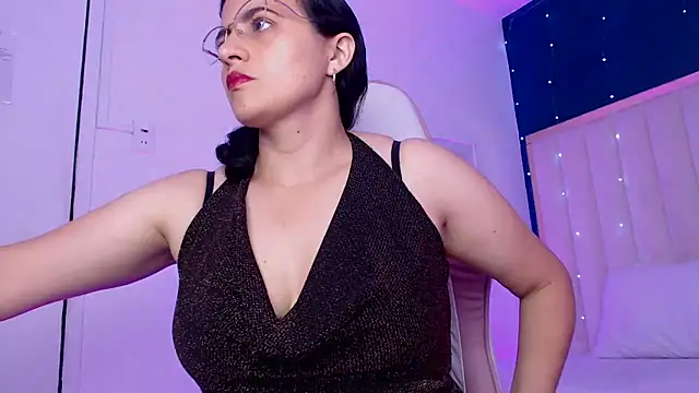 africa holmes online show from January 2025 01:42:01 AM