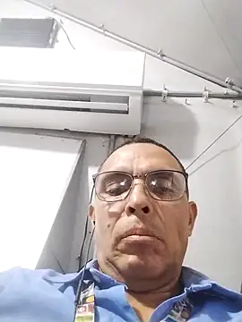 Snapshot of Alex011277 chatting on September 2025 12:59:02 AM Alex011277 online show from September 2025 12:59:02 AM