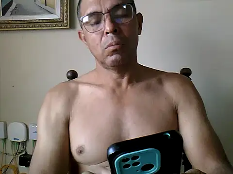 Snapshot of Alex011277 chatting on October 2025 12:11:01 PM Alex011277 online show from October 2025 12:11:01 PM