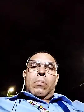 Snapshot of Alex011277 chatting on October 2025 01:58:02 AM Alex011277 online show from October 2025 01:58:02 AM