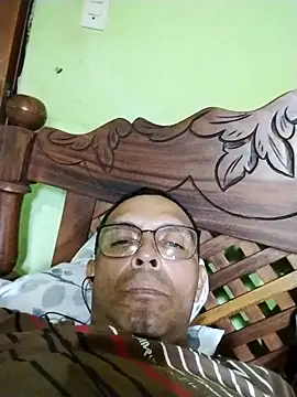 Snapshot of Alex011277 chatting on October 2025 07:33:01 PM Alex011277 online show from October 2025 07:33:01 PM