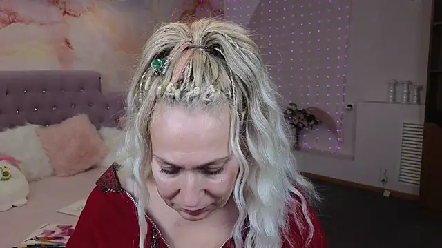 Snapshot of Penelope_Pinky chatting on January 2025 05:44:02 PM Penelope Pinky online show from January 2025 05:44:02 PM