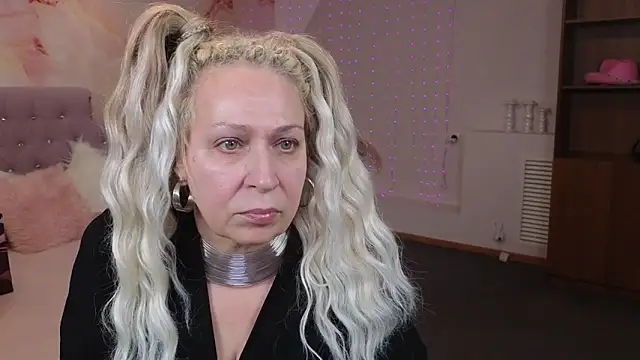 Snapshot of Penelope_Pinky chatting on January 2025 02:03:02 PM Penelope Pinky online show from January 2025 02:03:02 PM