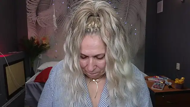 Snapshot of Penelope_Pinky chatting on January 2025 08:15:02 PM Penelope Pinky online show from January 2025 08:15:02 PM