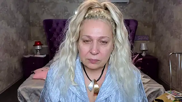 Snapshot of Penelope_Pinky chatting on January 2025 08:04:01 PM Penelope Pinky online show from January 2025 08:04:01 PM