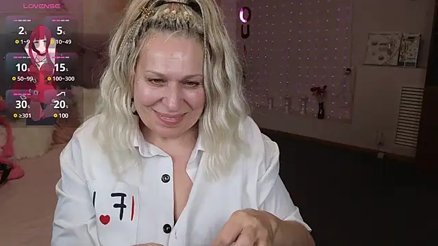 Snapshot of Penelope_Pinky chatting on February 2025 05:40:02 PM Penelope Pinky online show from February 2025 05:40:02 PM