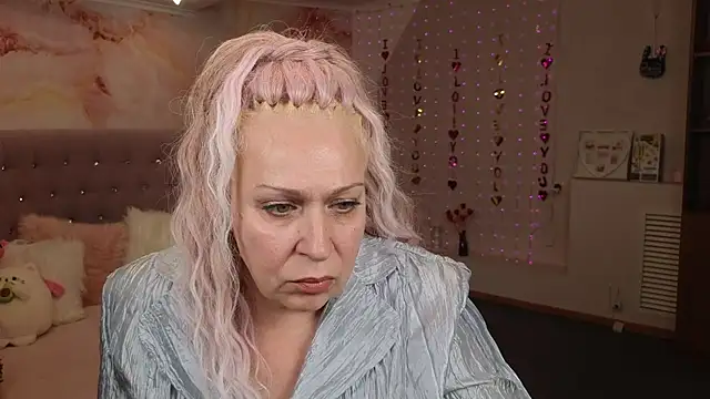 Snapshot of Penelope_Pinky chatting on February 2025 02:25:01 PM Penelope Pinky online show from February 2025 02:25:01 PM