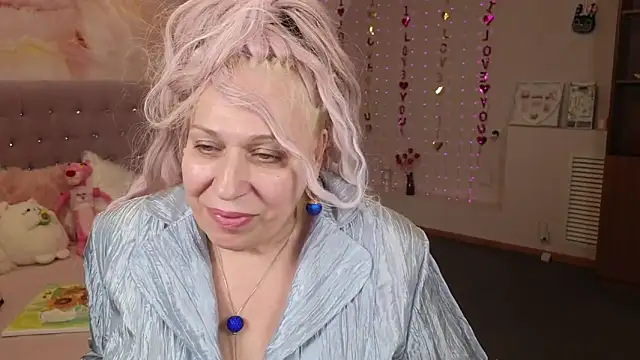 Snapshot of Penelope_Pinky chatting on February 2025 05:39:01 PM Penelope Pinky online show from February 2025 05:39:01 PM