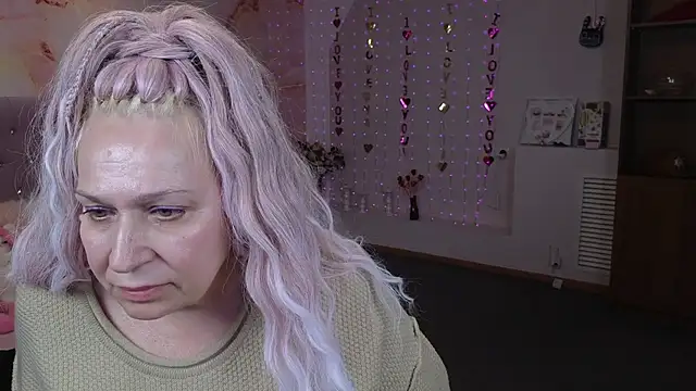 Snapshot of Penelope_Pinky chatting on February 2025 01:58:01 PM Penelope Pinky online show from February 2025 01:58:01 PM