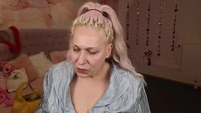 Snapshot of Penelope_Pinky chatting on March 2025 05:46:01 PM Penelope Pinky online show from March 2025 05:46:01 PM