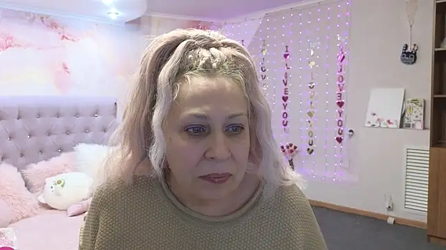 Snapshot of Penelope_Pinky chatting on March 2025 04:19:01 AM Penelope Pinky online show from March 2025 04:19:01 AM