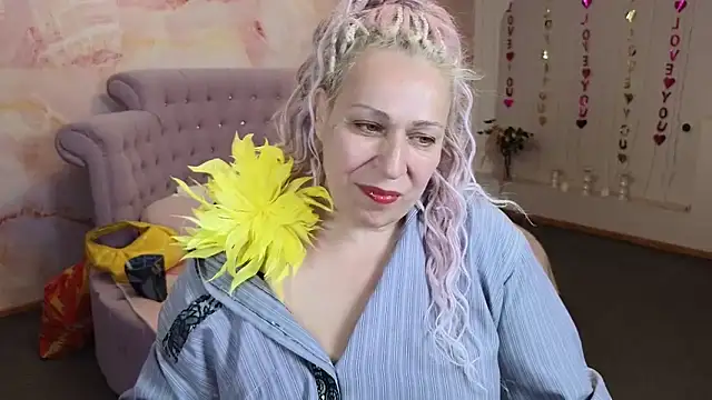 Snapshot of Penelope_Pinky chatting on September 2025 12:07:01 PM Penelope Pinky online show from September 2025 12:07:01 PM