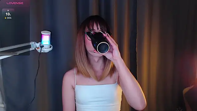 Snapshot of Cassie_Bae chatting on March 2025 06:25:02 AM Cassie Bae online show from March 2025 06:25:02 AM