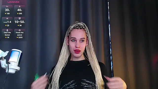 Snapshot of Cassie_Bae chatting on March 2025 06:22:01 AM Cassie Bae online show from March 2025 06:22:01 AM