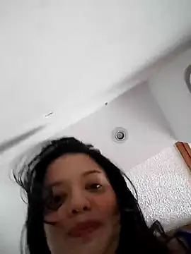 Snapshot of milufontier chatting on January 2025 07:32:01 PM milufontier online show from January 2025 07:32:01 PM