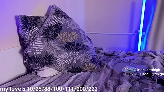 Snapshot of _xxtina chatting on February 2026 11:20:01 AM xxtina online show from February 2026 11:20:01 AM