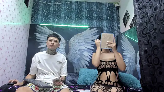 exotic hot couple online show from March 2026 10:49:02 PM