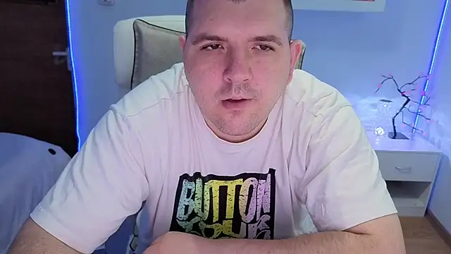 Snapshot of JasonJacks chatting on June 2026 04:14:02 AM JasonJacks online show from June 2026 04:14:02 AM