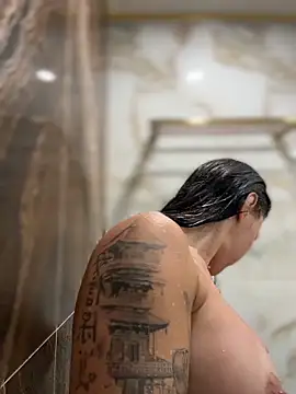 JulliaVegas online show from April 2026 02:01:01 AM