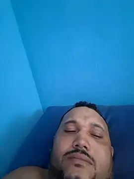 Snapshot of alexjs84 chatting on December 2024 04:06:02 AM alexjs84 online show from December 2024 04:06:02 AM