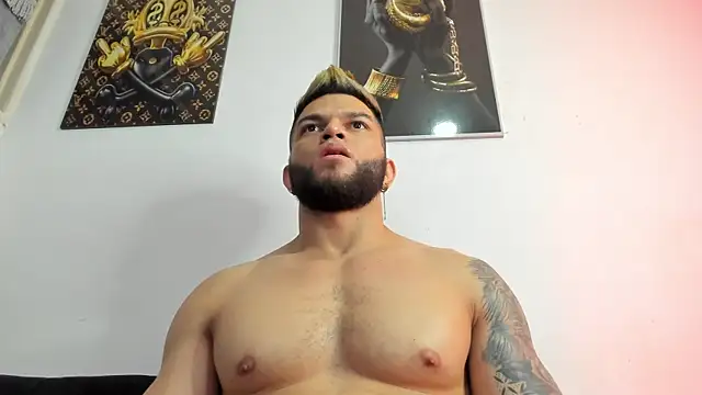 Snapshot of vincent_carusso94 chatting on November 2025 03:17:01 AM vincent carusso94 online show from November 2025 03:17:01 AM