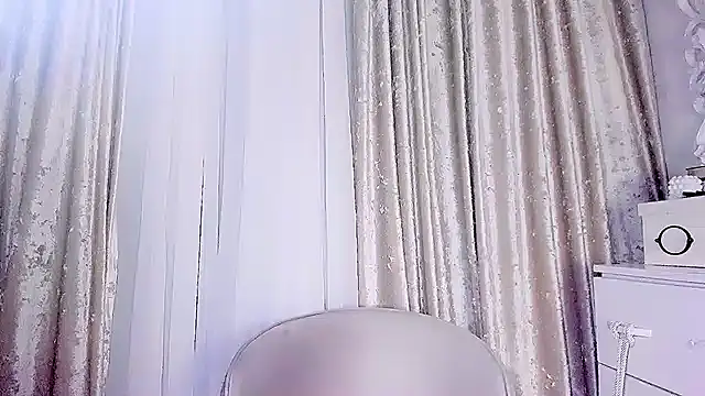 sweetdream eva online show from December 2024 12:45:02 AM