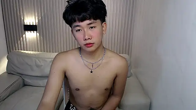 Snapshot of dangerzone0122 chatting on September 2025 05:02:02 PM dangerzone0122 online show from September 2025 05:02:02 PM