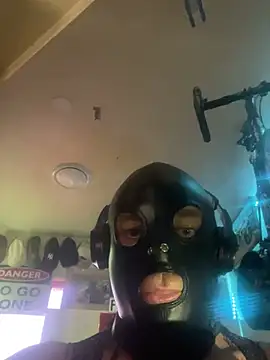 Snapshot of kinkycdslutsv chatting on February 2025 02:28:01 AM kinkycdslutsv online show from February 2025 02:28:01 AM