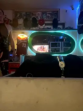 Snapshot of kinkycdslutsv chatting on October 2025 07:21:01 PM kinkycdslutsv online show from October 2025 07:21:01 PM