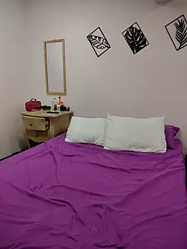 Miss balloonsmila online show from February 2025 09:47:01 PM