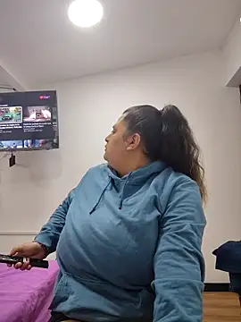 Miss balloonsmila online show from October 2025 01:19:01 AM