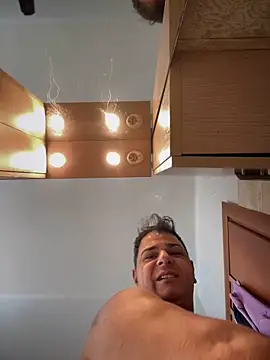 SecretlyDD online show from February 2025 08:39:02 AM