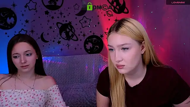 Snapshot of playful_sophie chatting on July 2026 07:35:02 PM playful sophie online show from July 2026 07:35:02 PM