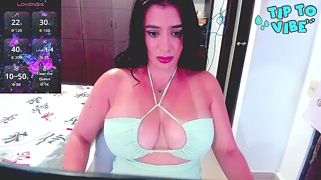 hugetits90xxx online show from February 2026 11:49:02 PM