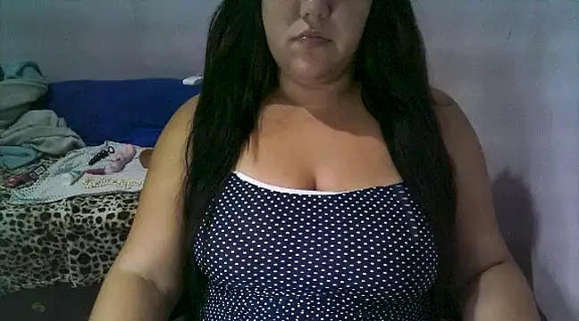 Snapshot of Paolaa_hoot chatting on December 2024 06:27:01 AM Paolaa hoot online show from December 2024 06:27:01 AM