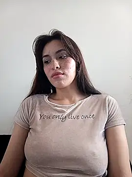 eriika deep  online show from November 2025 07:36:02 PM