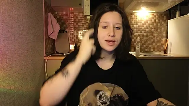 Snapshot of whatamarrie chatting on January 2025 12:43:02 AM whatamarrie online show from January 2025 12:43:02 AM