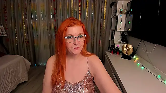 Snapshot of Fire-Fox-One chatting on March 2025 10:31:02 PM Fire-Fox-One online show from March 2025 10:31:02 PM