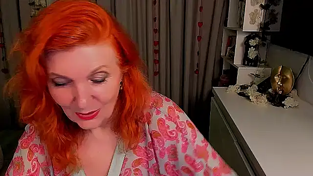 Snapshot of Fire-Fox-One chatting on October 2025 07:33:02 PM Fire-Fox-One online show from October 2025 07:33:02 PM