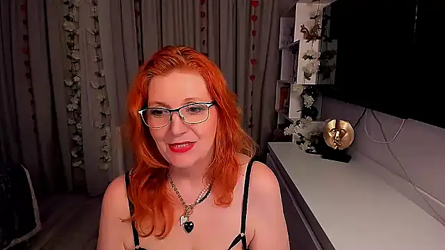 Snapshot of Fire-Fox-One chatting on October 2025 05:22:01 PM Fire-Fox-One online show from October 2025 05:22:01 PM