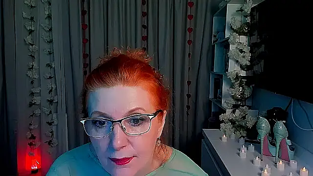 Snapshot of Fire-Fox-One chatting on October 2025 09:04:02 PM Fire-Fox-One online show from October 2025 09:04:02 PM