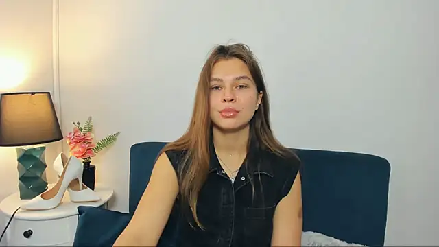 Snapshot of CamilaAmazing chatting on September 2025 06:04:02 AM CamilaAmazing online show from September 2025 06:04:02 AM