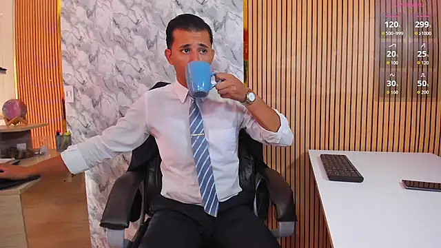 Hideintheoffice online show from April 2026 01:20:01 PM