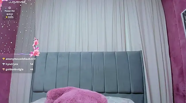 Maddy bennet online show from December 2024 11:29:01 PM