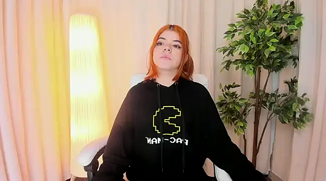 Maddy bennet online show from February 2025 09:58:02 AM