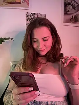 MayaMystic online show from April 2026 01:05:01 PM